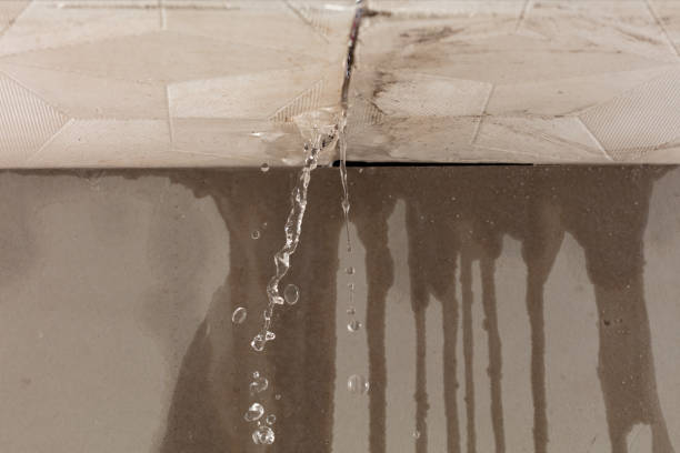 Professional Commercial Water Damage Restoration technician working in Melrose, OH